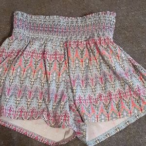Abstract flared shorts